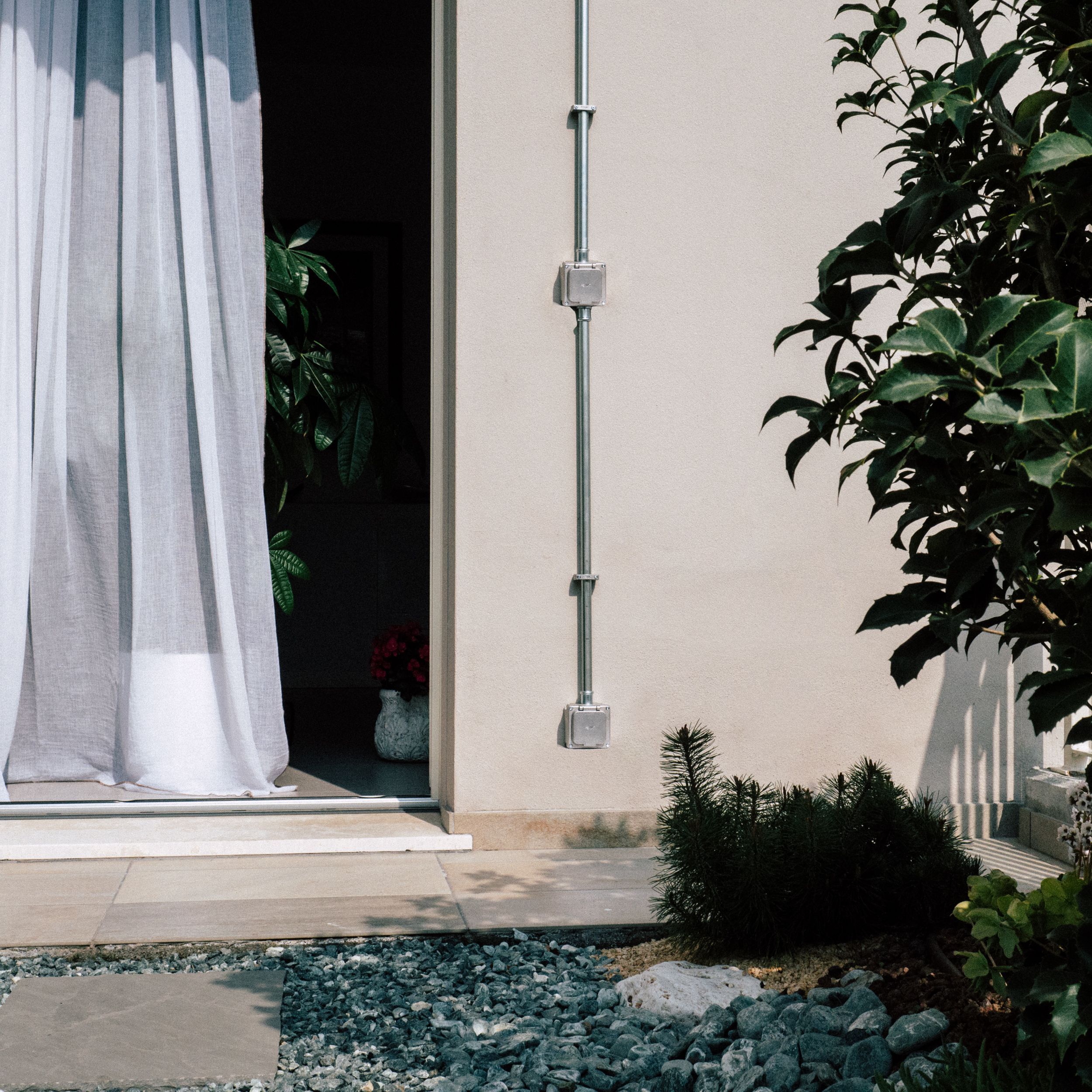 Коробка для наружной электрической системы из натурального алюминия Genuit Silver ARCH-00077426 - Вид №3