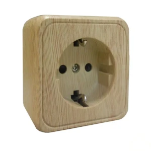 Розетка LK STANDARD, с заземлением со шторками, сосна