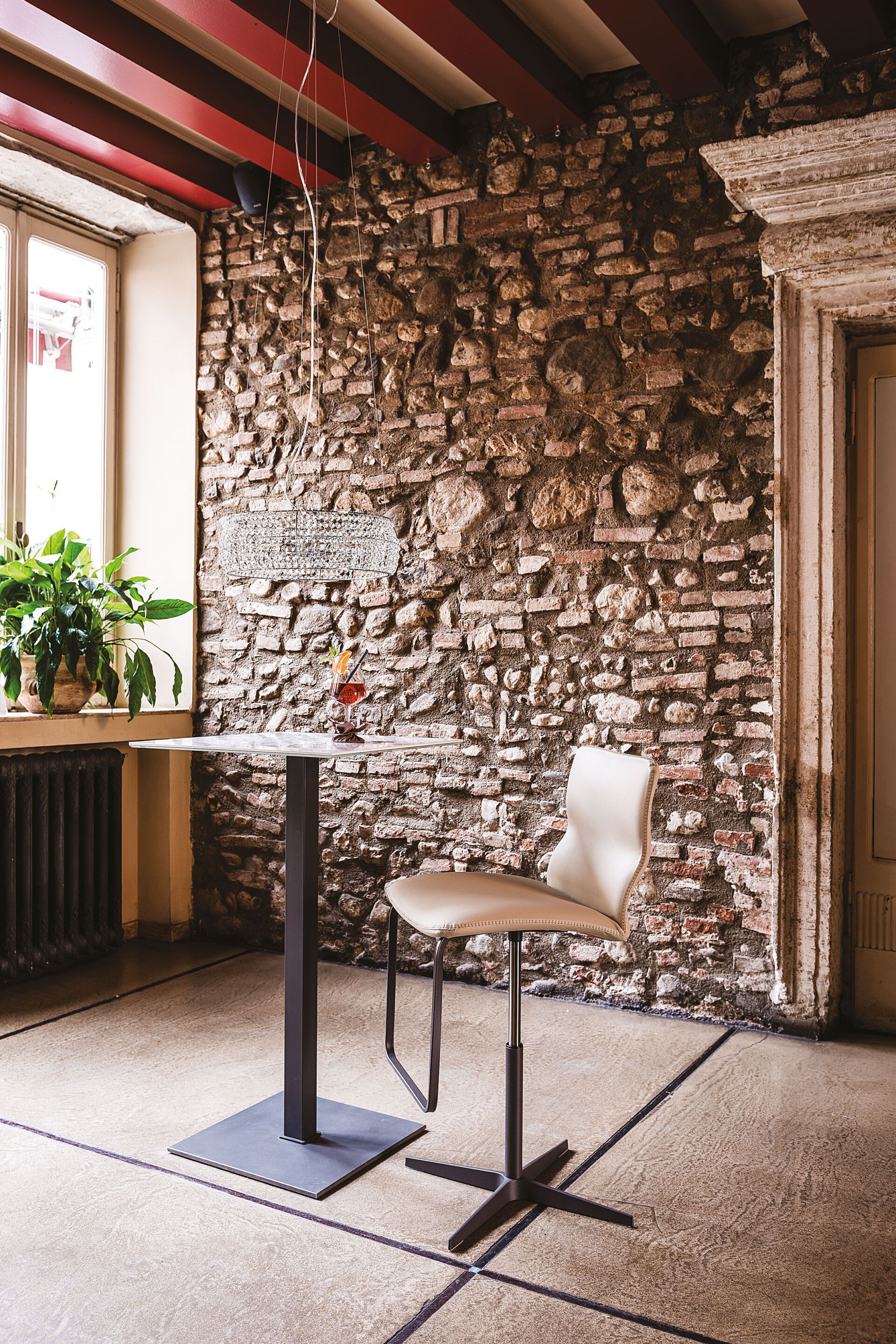 Регулируемая высота кожаный поворотный стул Cattelan italia VICTOR X ARCH-00018274