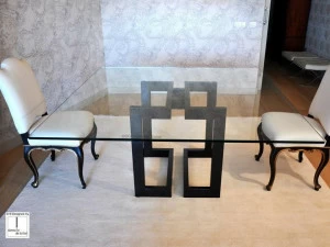 Gonzalo De Salas Квадратный обеденный стол из железа и стекла Sendai