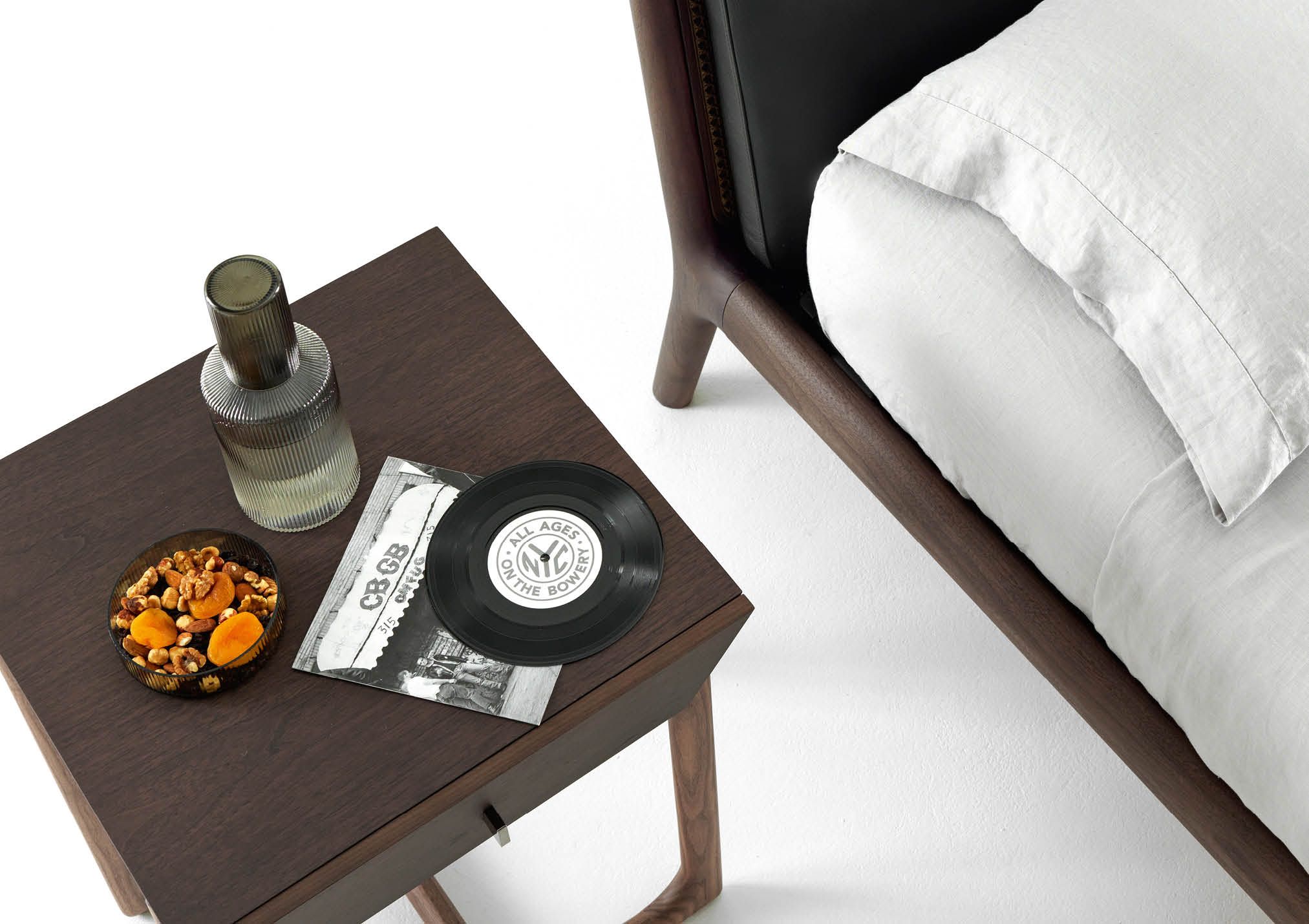 Кровать из массива дерева BertO EAST SIDE ARCH-00043293 - Вид №4