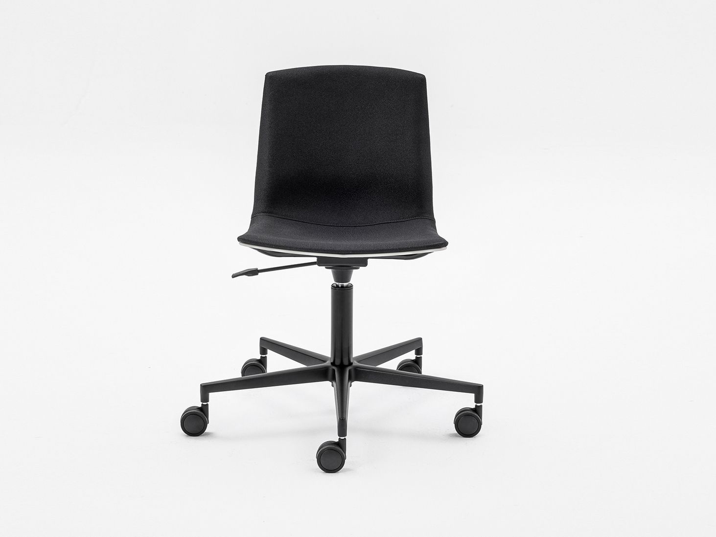 Регулируемое по высоте вращающееся офисное кресло из полипропилена Mara Lotus ARCH-00088381