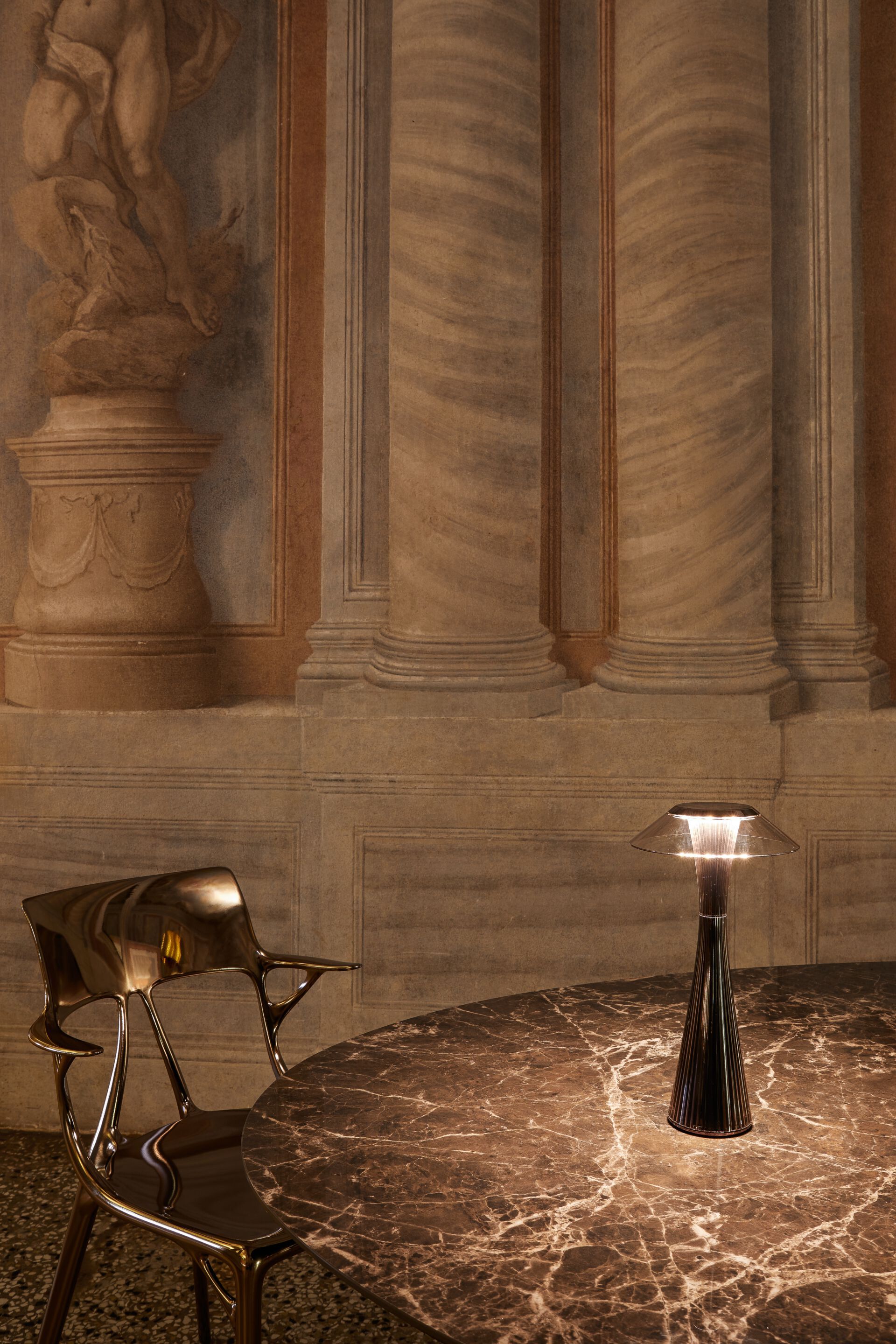 Стул из переработанного инженерного пластика с подлокотниками Kartell A. I ARCH-00030054 - Вид №15