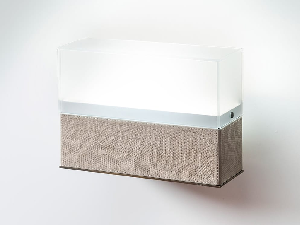 Кожаный светодиодный настенный светильник OAK Милан ARCH-00066710