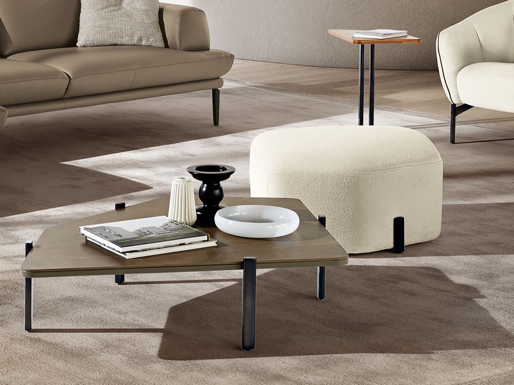 Кожаная тумбочка с деревянной столешницей Max Divani Muzzle ARCH-00032172 - Вид №1