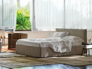 Casamania & Horm Мягкая двуспальная кровать со съемным чехлом Tahiti