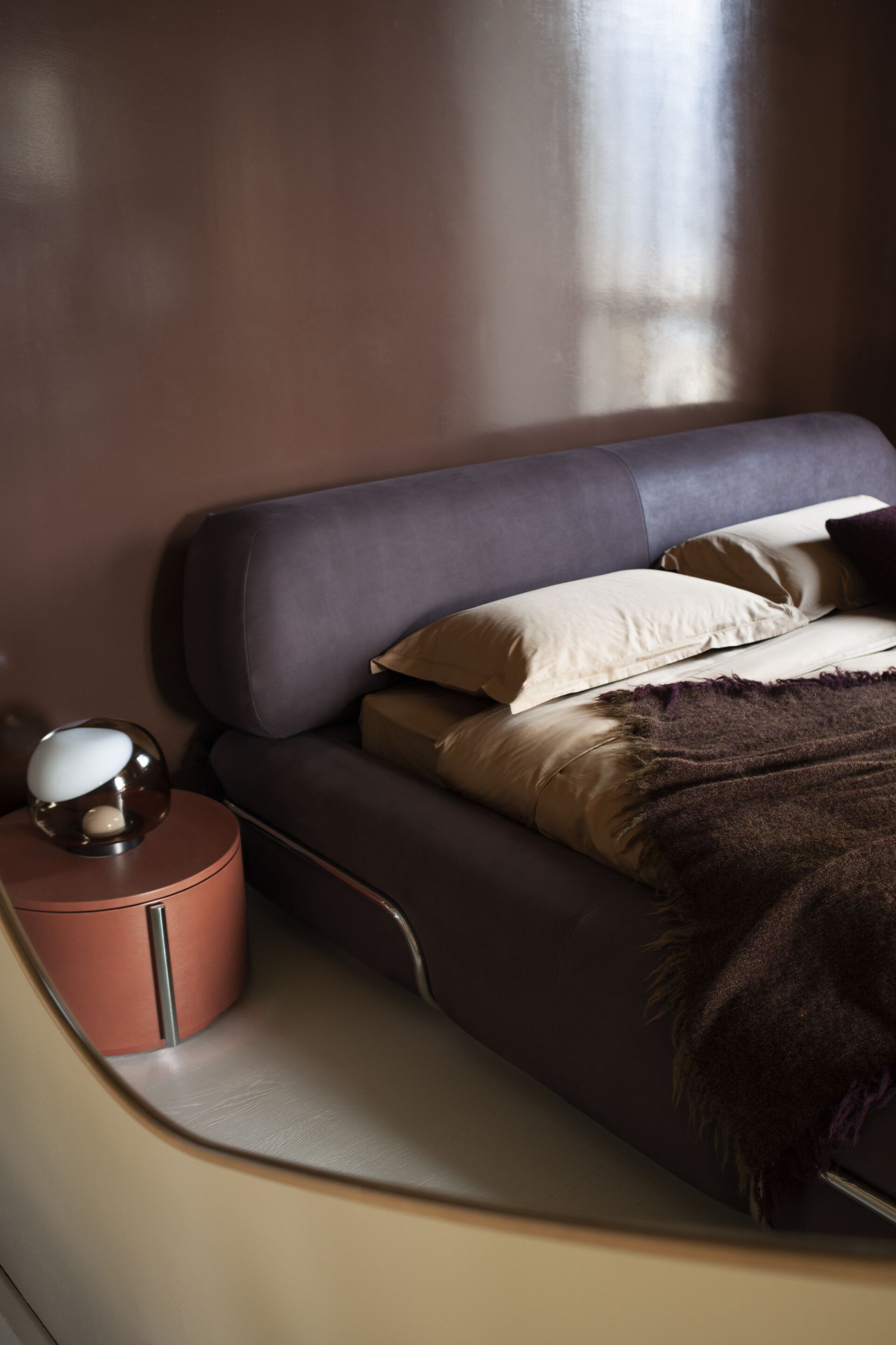 Кожаная двуспальная мягкая кровать Baxter So Soft ARCH-00032500 - Вид №2