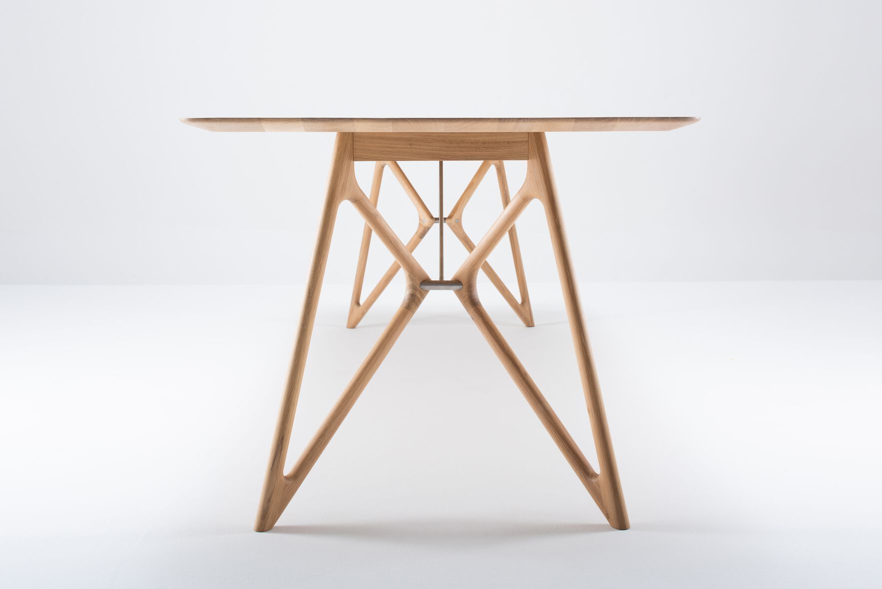 Прямоугольный обеденный стол из дуба Gazzda TINK ARCH-00130251 - Вид №18