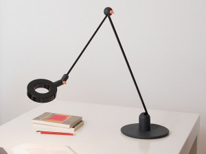 Алюминиевая светодиодная настольная лампа с гибким кронштейном