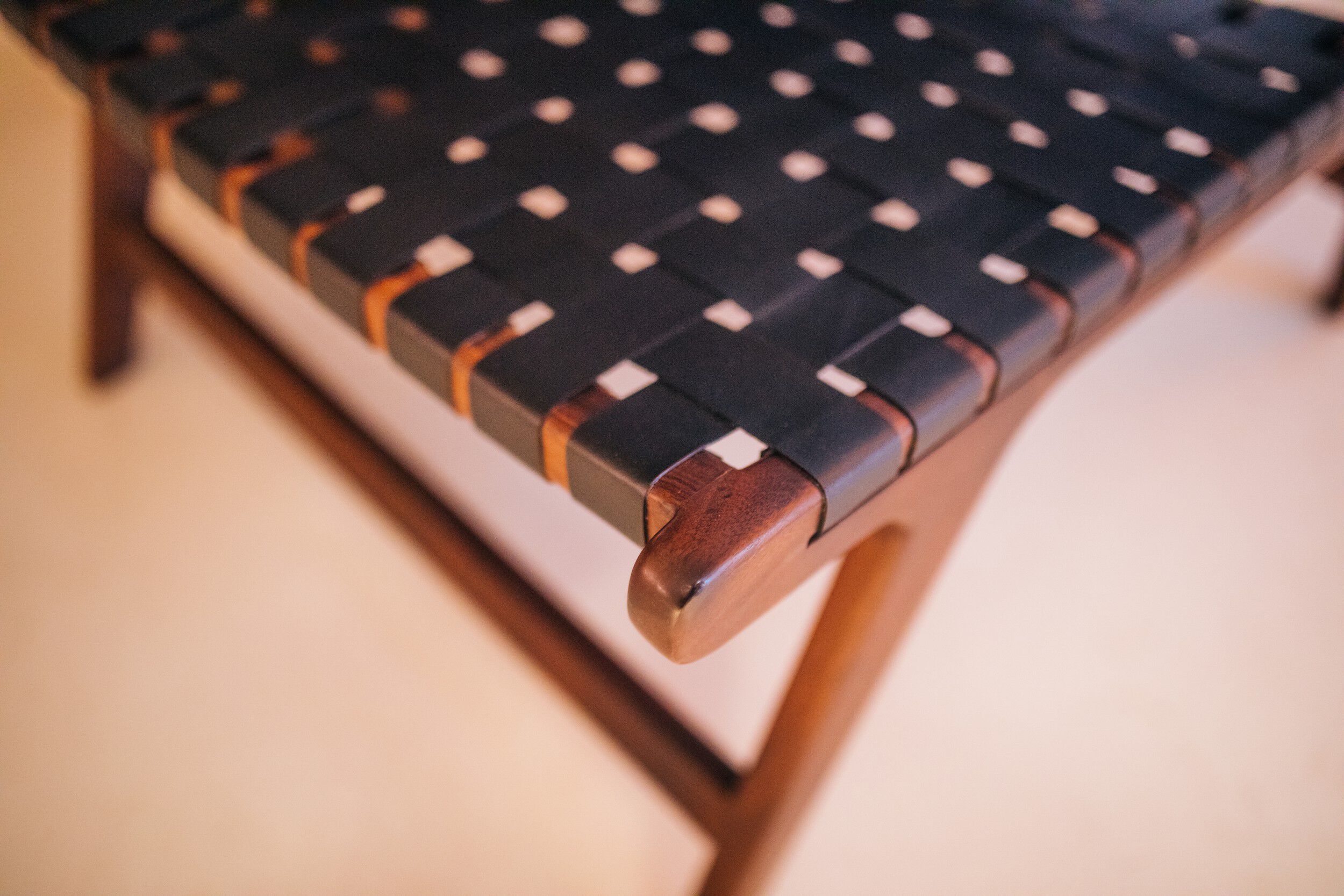 Кресло из кожи буйвола POMAX Aosta ARCH-00059570 - Вид №9