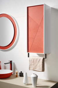 Колонна для ванной комнаты в Акроне© с дверями