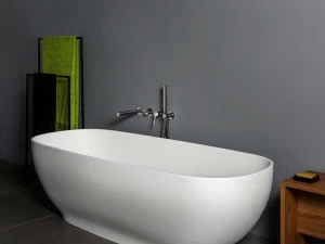 Kos by Zucchetti Отдельностоящая овальная ванна с твердой поверхностью