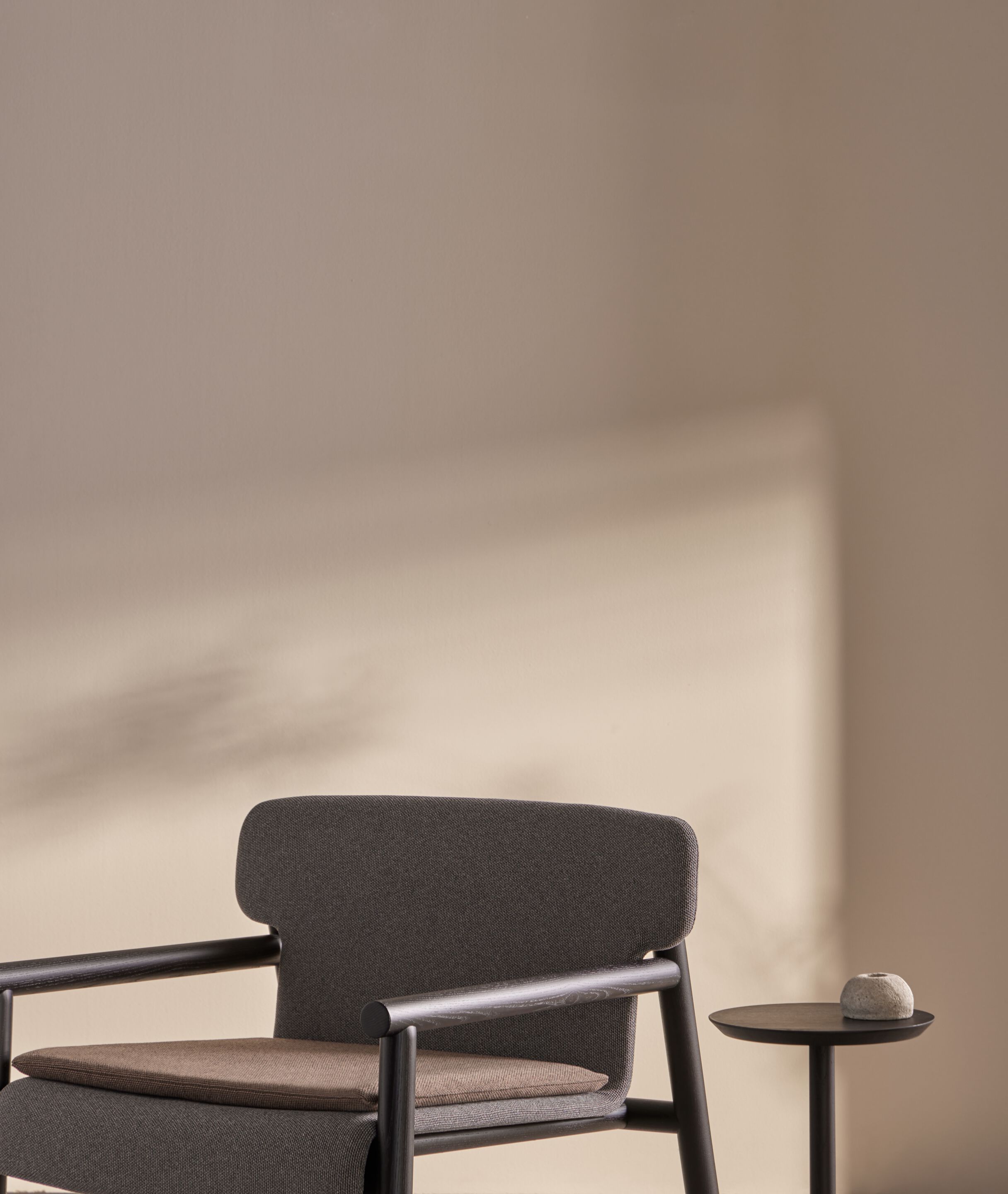 Тканевое кресло с подлокотниками Blasco&Vila хвост ARCH-00081595 - Вид №5