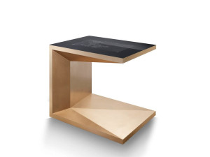 32-inch touchpad as a hightech work surface