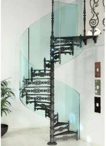 Modus Винтовая лестница из чугуна и стекла  2070