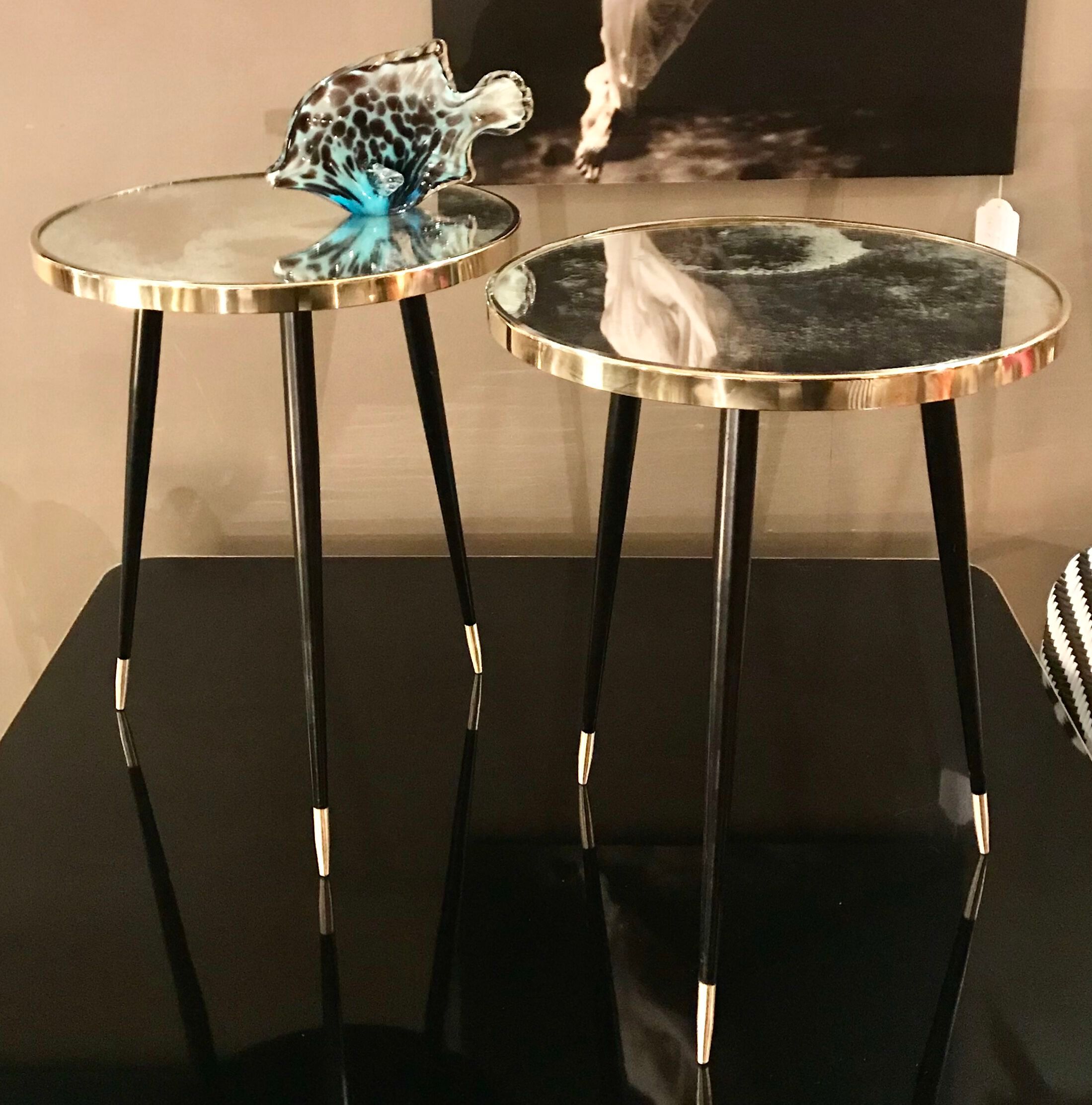 Журнальный столик из ламинированного стекла с полированным латунным профилем Jover+Valls Antique Boutique-Twist ARCH-00110395 - Вид №2