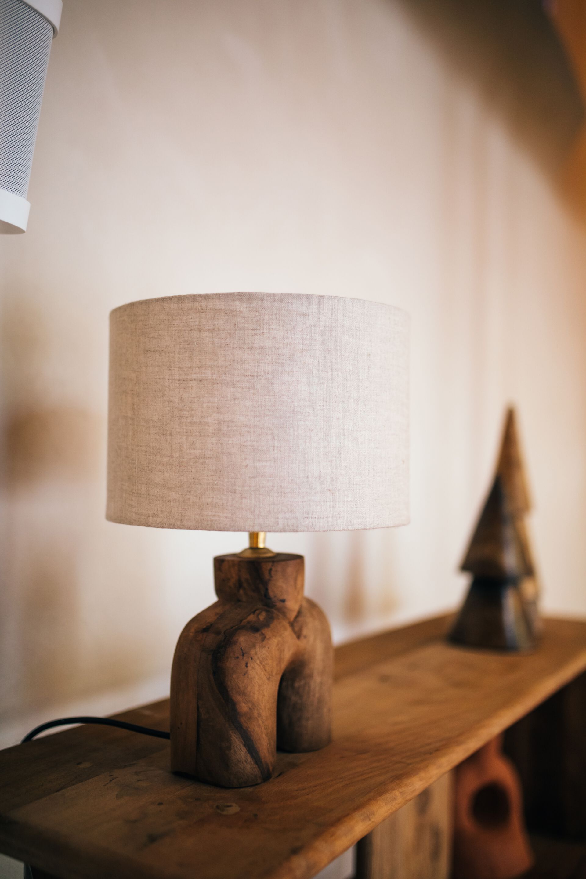 Настольная лампа из манго POMAX LAMPEDUSA ARCH-00073903 - Вид №2