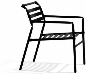 Blå Station Штабелируемое садовое кресло с подлокотниками Straw