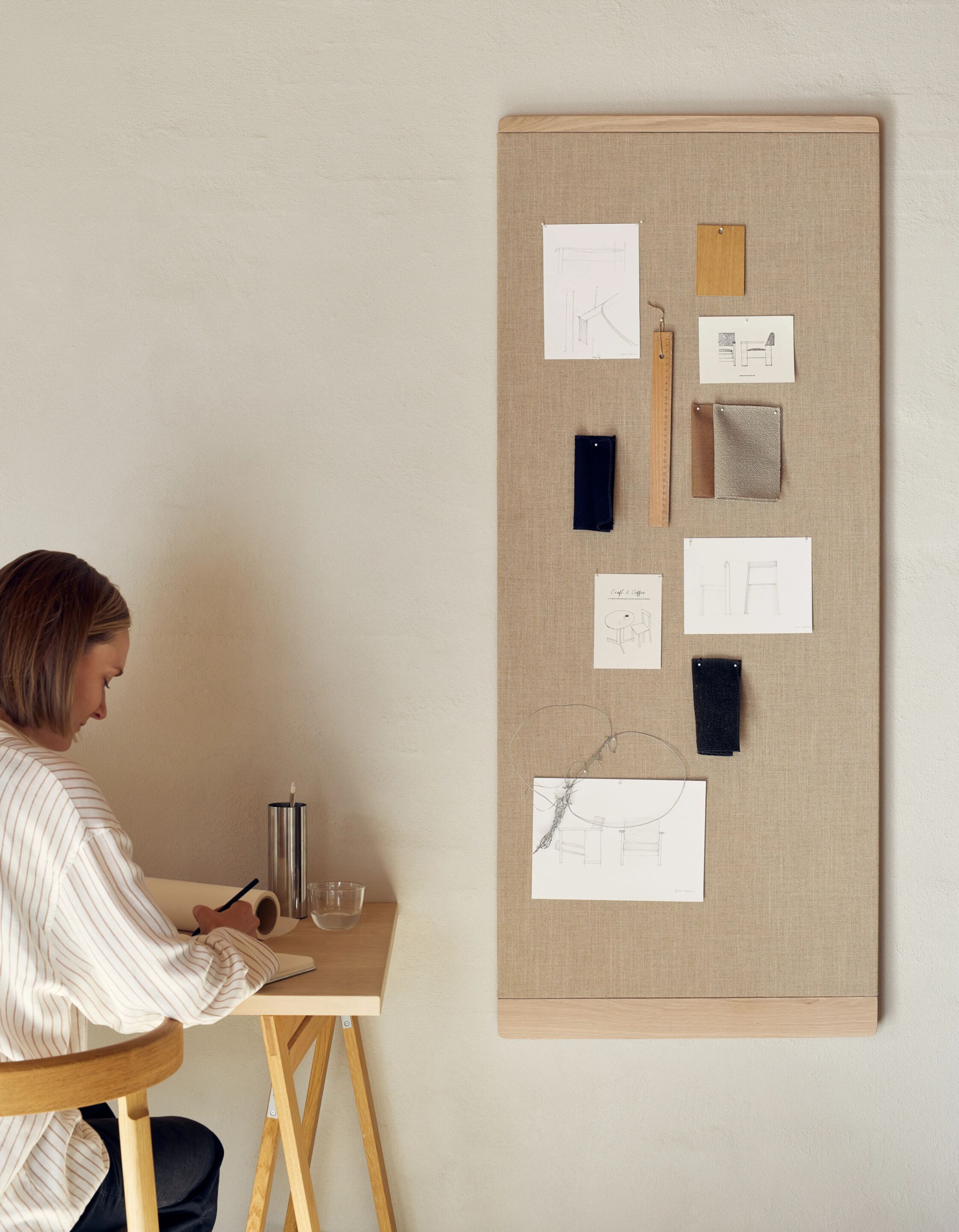 Доска объявлений из холста и дерева Form & Refine Rim ARCH-00060354 - Вид №1