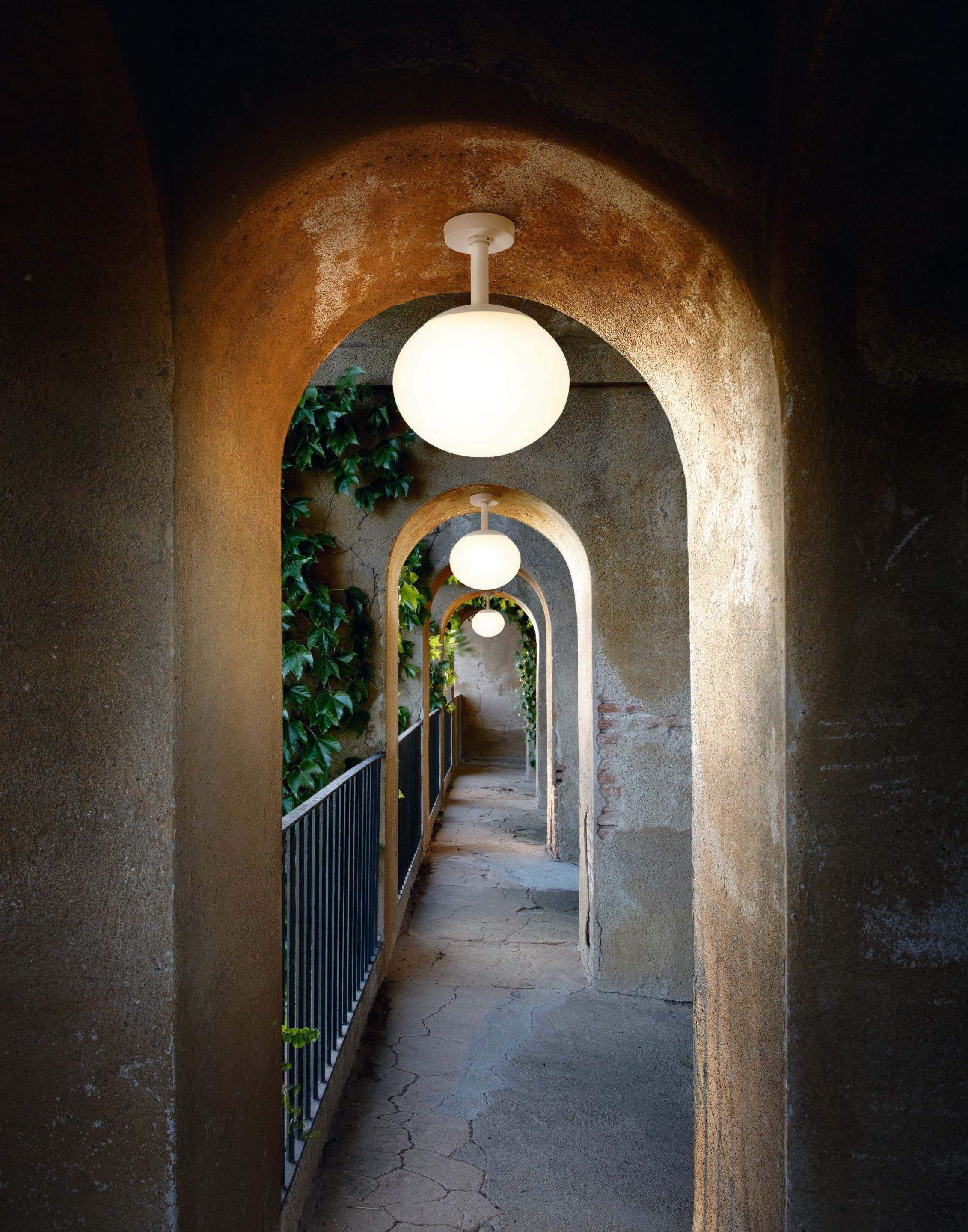 Полиэтилен открытый потолочный светильник Bover ARCH-00022544 - Вид №1