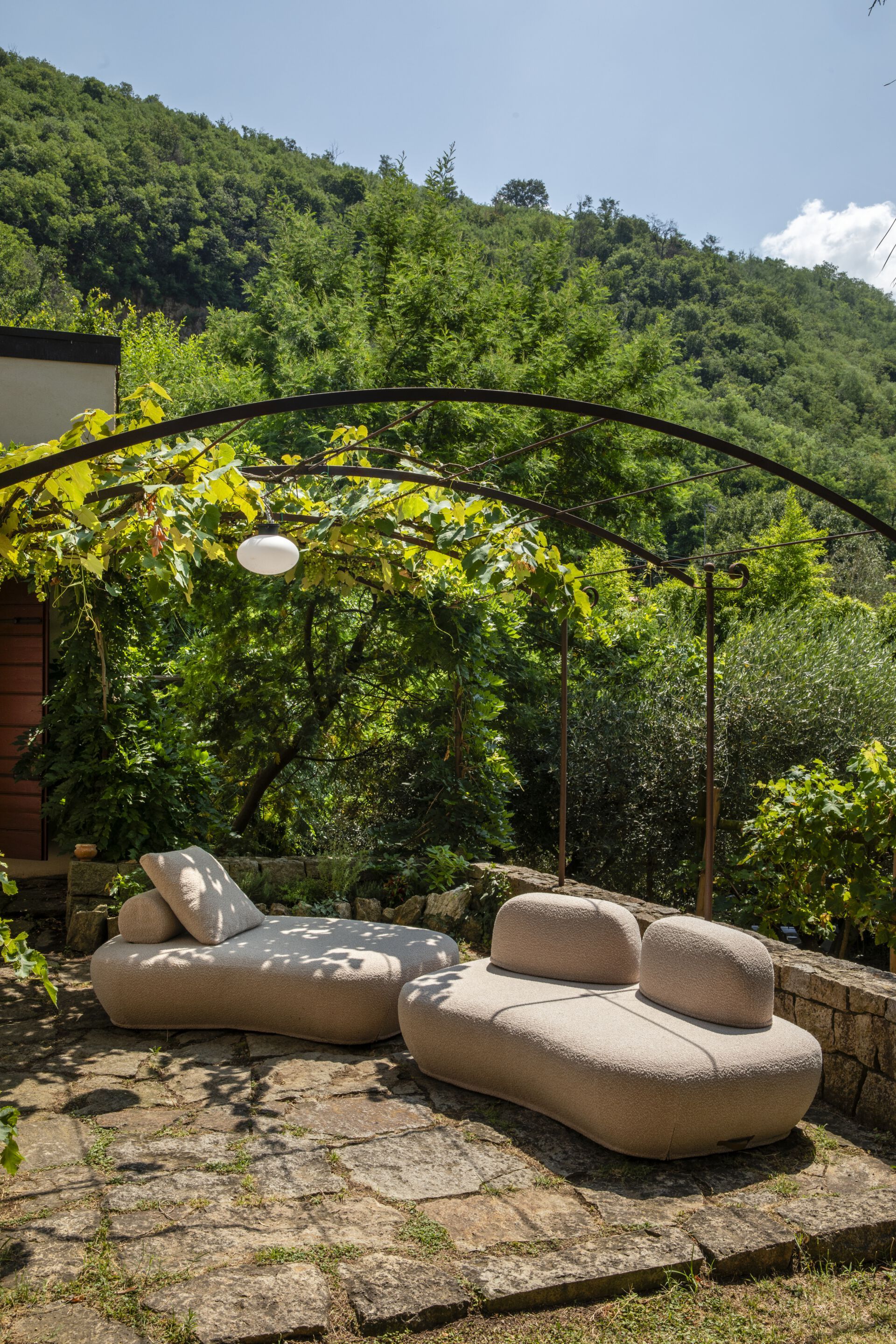 Изогнутый диван из ткани isOnAir ARCH-00140729 - Вид №4