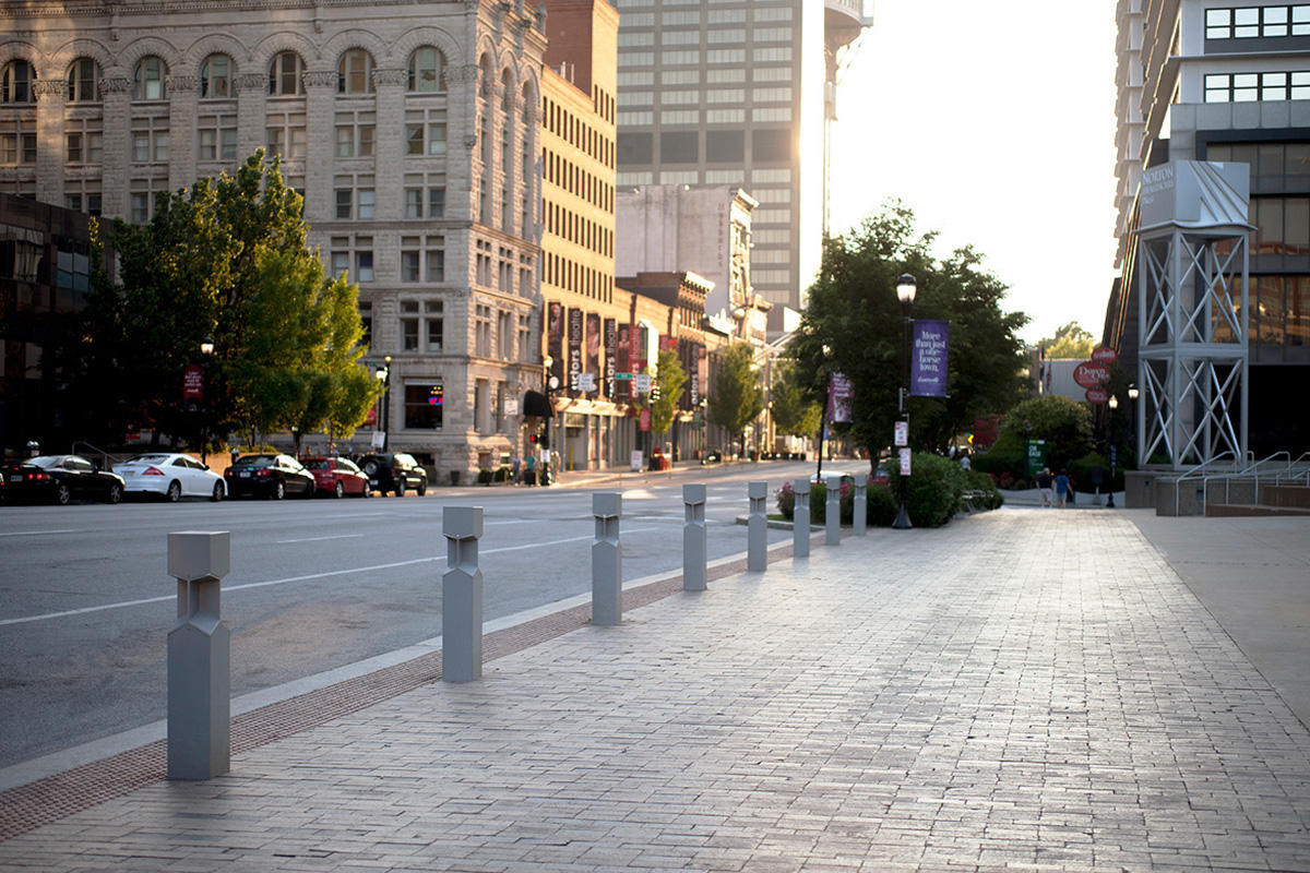 FSRT232 Рыцарский столбик  Forms-surfaces  - Вид №1