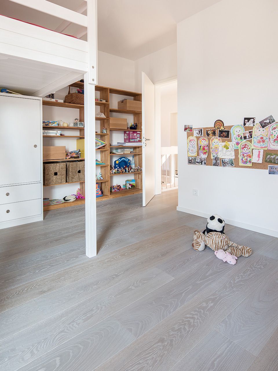 Дубовый паркет Dennebos Flooring серый ARCH-00056486 - Вид №3