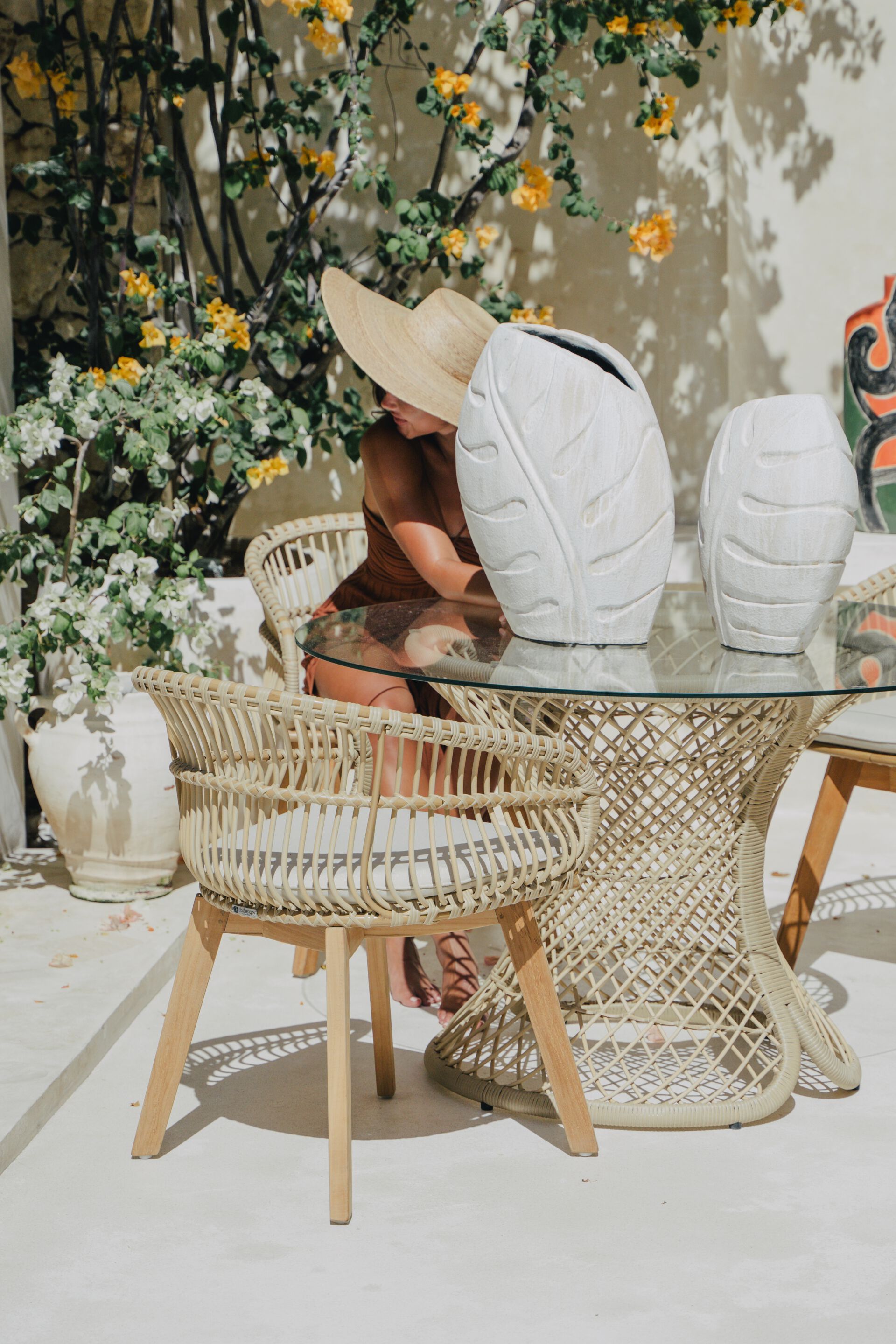 Стеклянный круглый садовый стол cbdesign Swan ARCH-00052434 - Вид №4