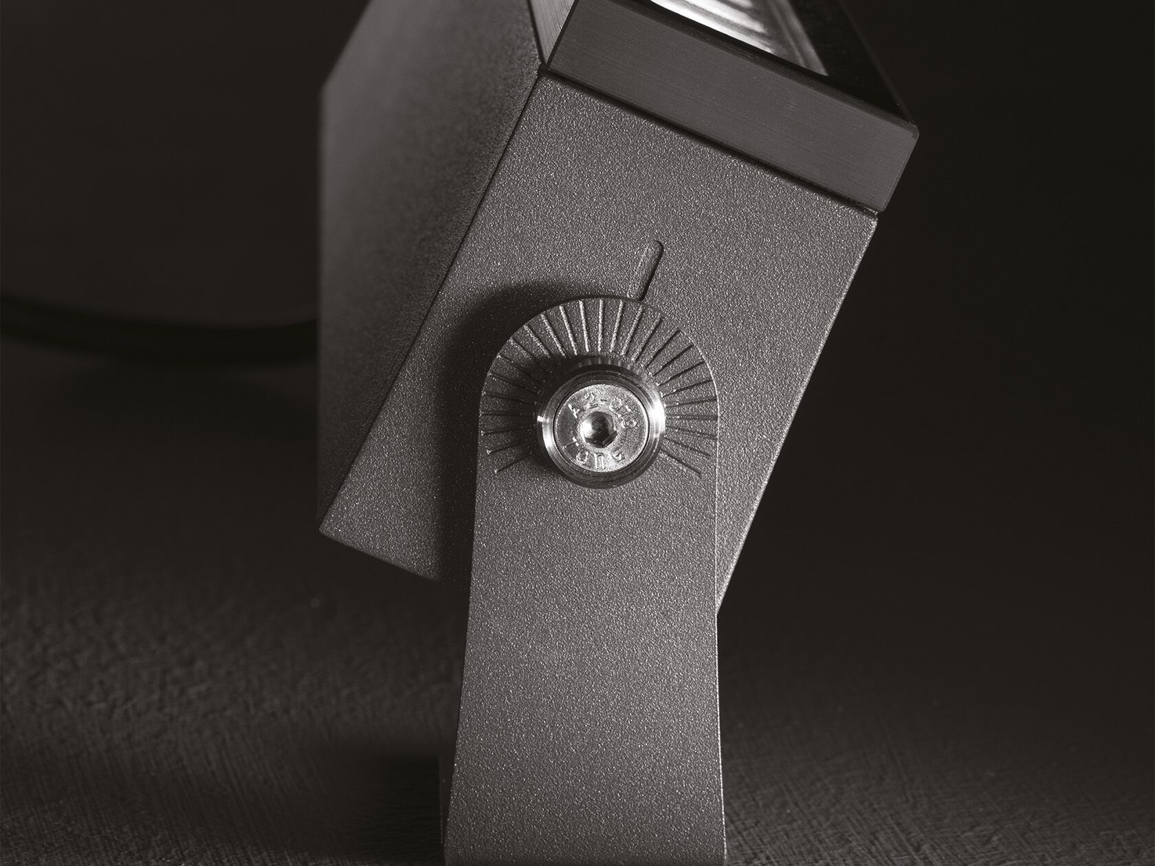 Алюминиевый регулируемый светодиодный наружный прожектор [LND] общие ARCH-00039663 - Вид №4