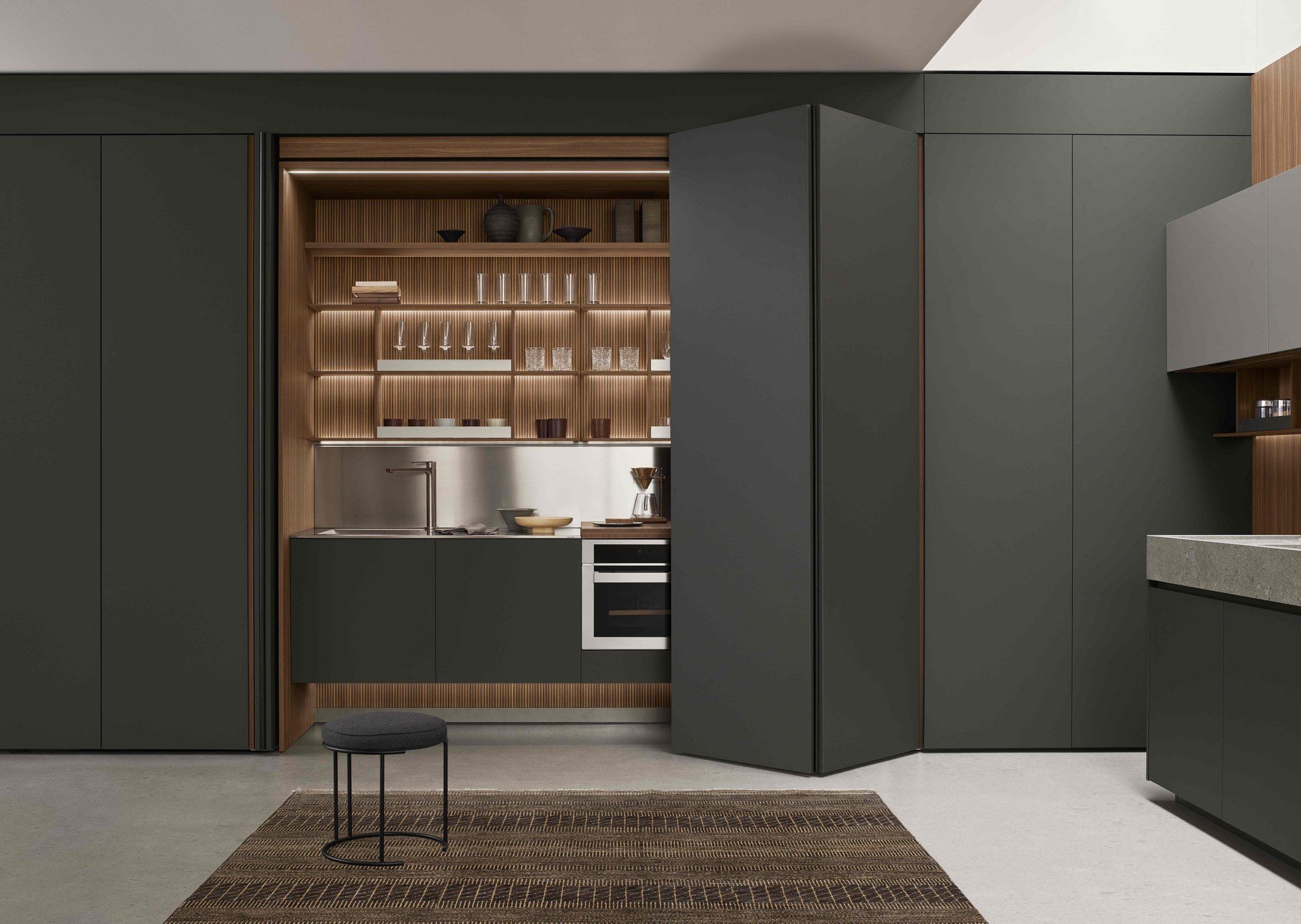 Кухня без ручек на заказ с полуостровом ERNESTOMEDA знак ARCH-00140912 - Вид №2