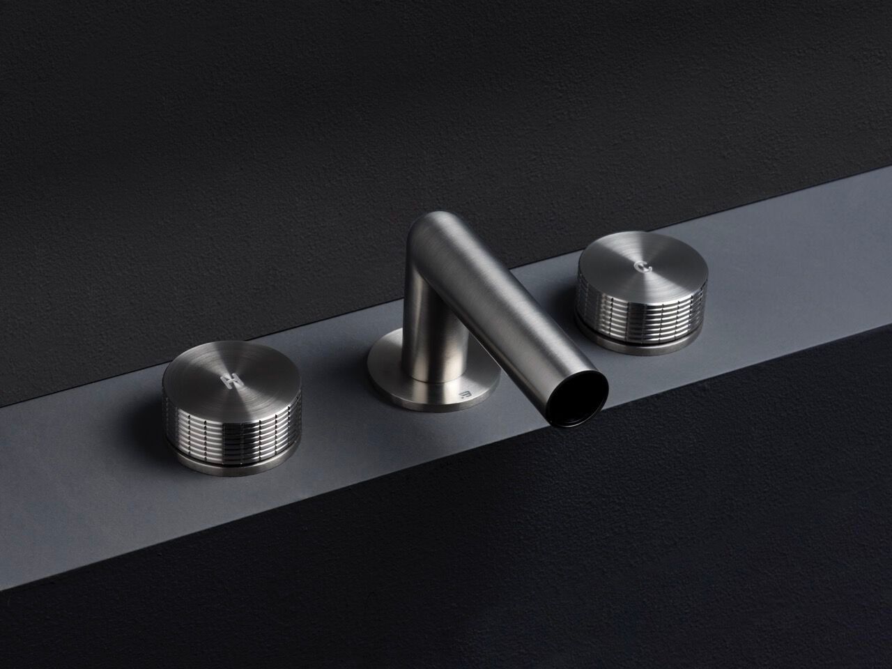 Смеситель для раковины с 3 отверстиями из нержавеющей стали BEAMTECH App ARCH-00092048 - Вид №2