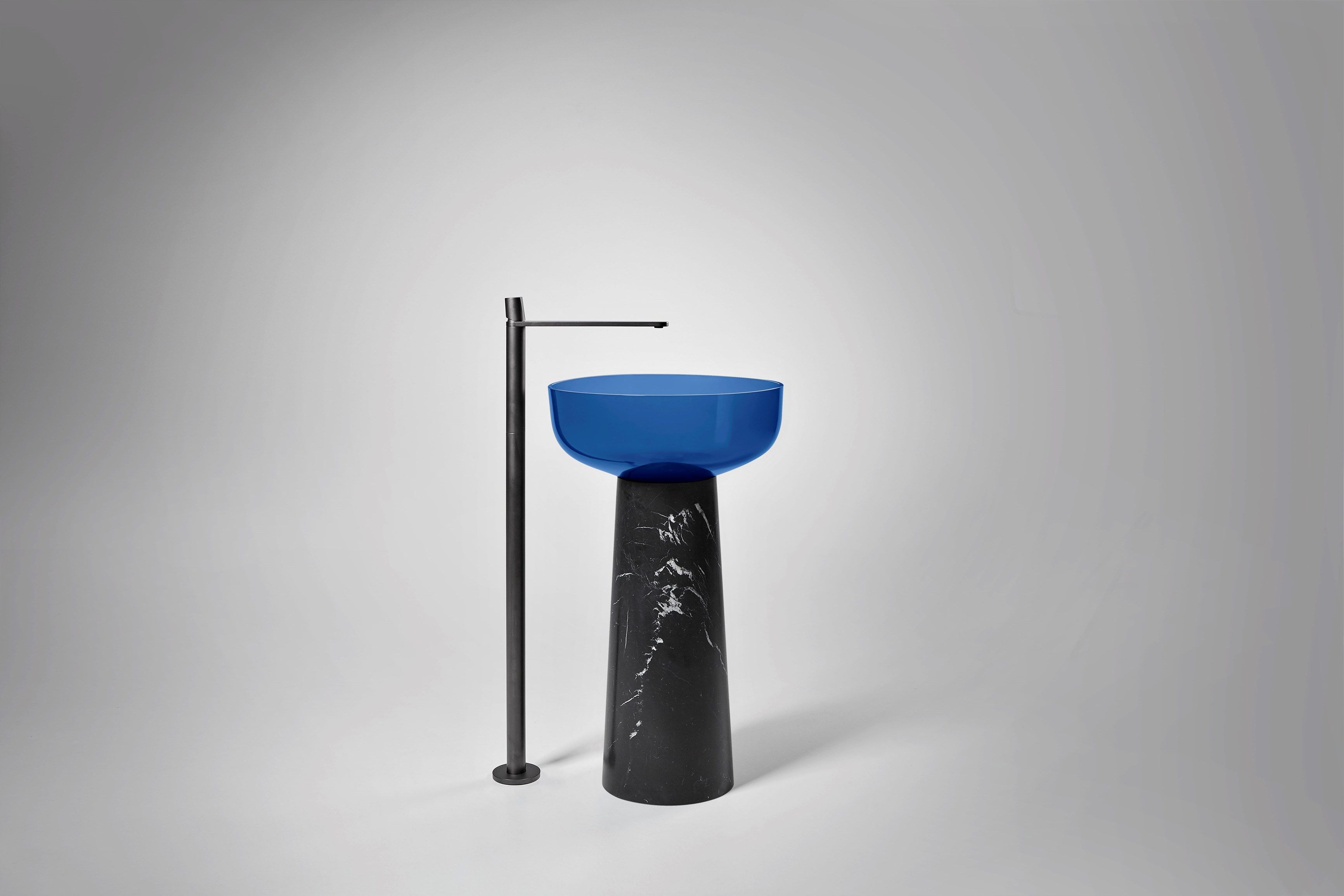 Круглый отдельно стоящий умывальник из черного мрамора Marquina Antoniolupi ALBUME10 + ALBUME21 ARCH-00047857 - Вид №15