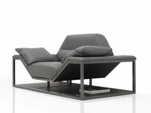 Tonino Lamborghini Casa Мягкое кожаное кресло с подлокотниками Long beach modern