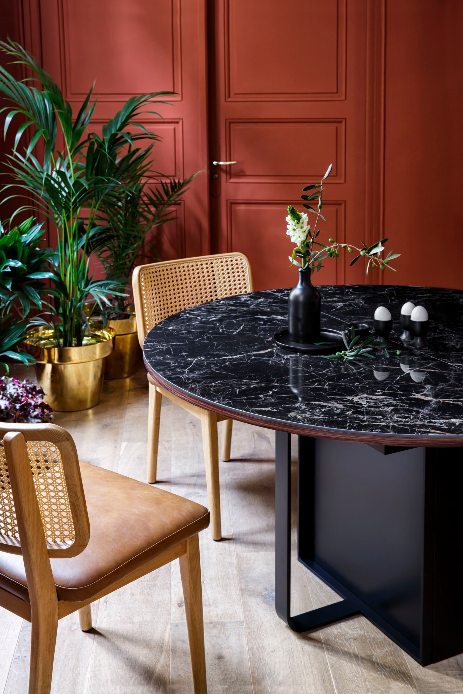 Плетеный стул в винтажном стиле со встроенной подушкой RED EDITION плетеная ARCH-00020059 - Вид №3