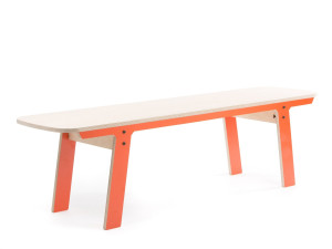 Деревянная скамья