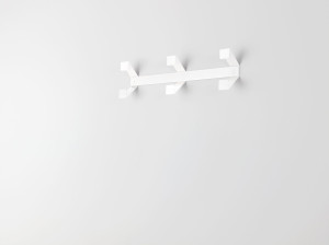 Настенная вешалка