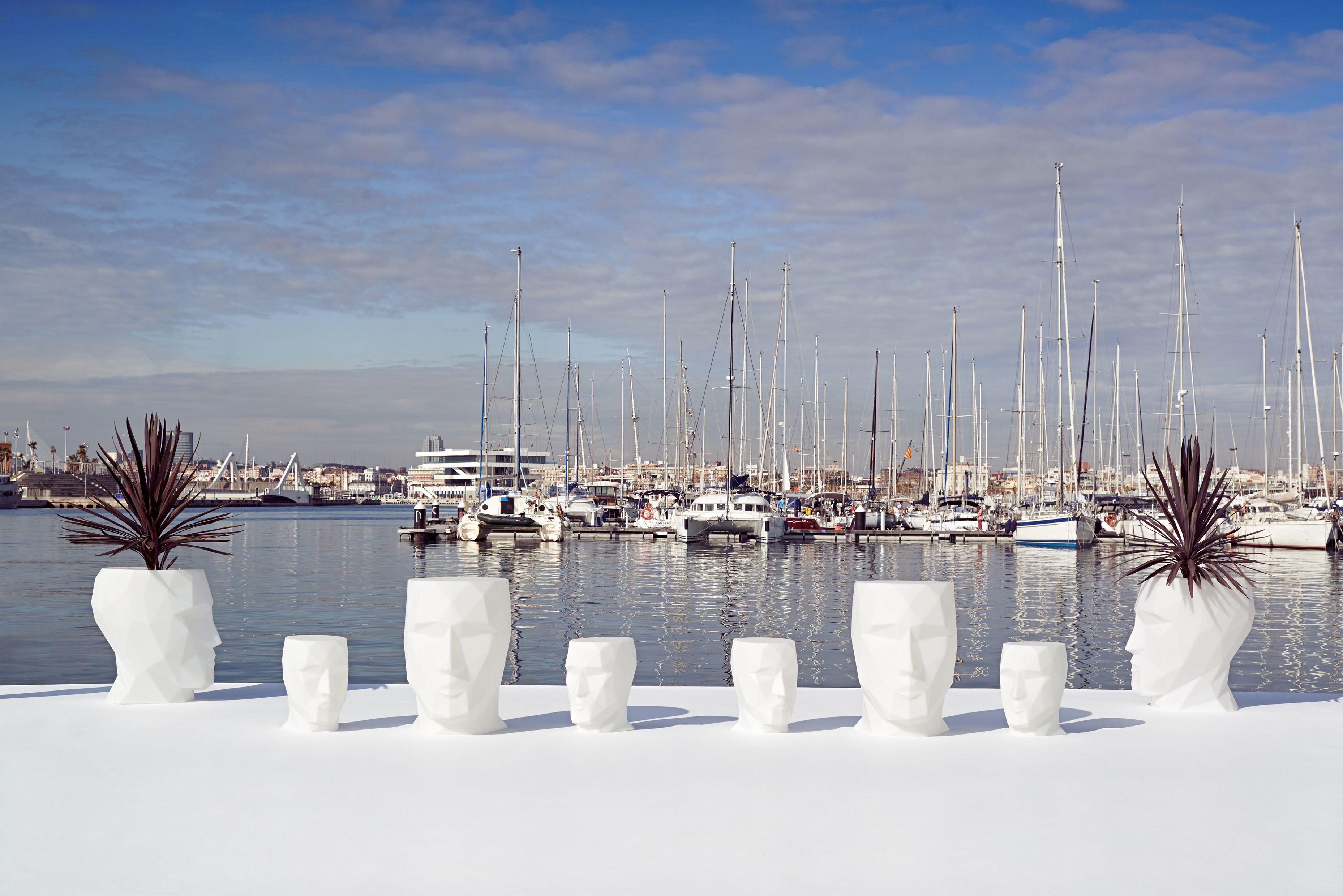 Пластиковый садовый стол Vondom Адан ARCH-00035800 - Вид №4