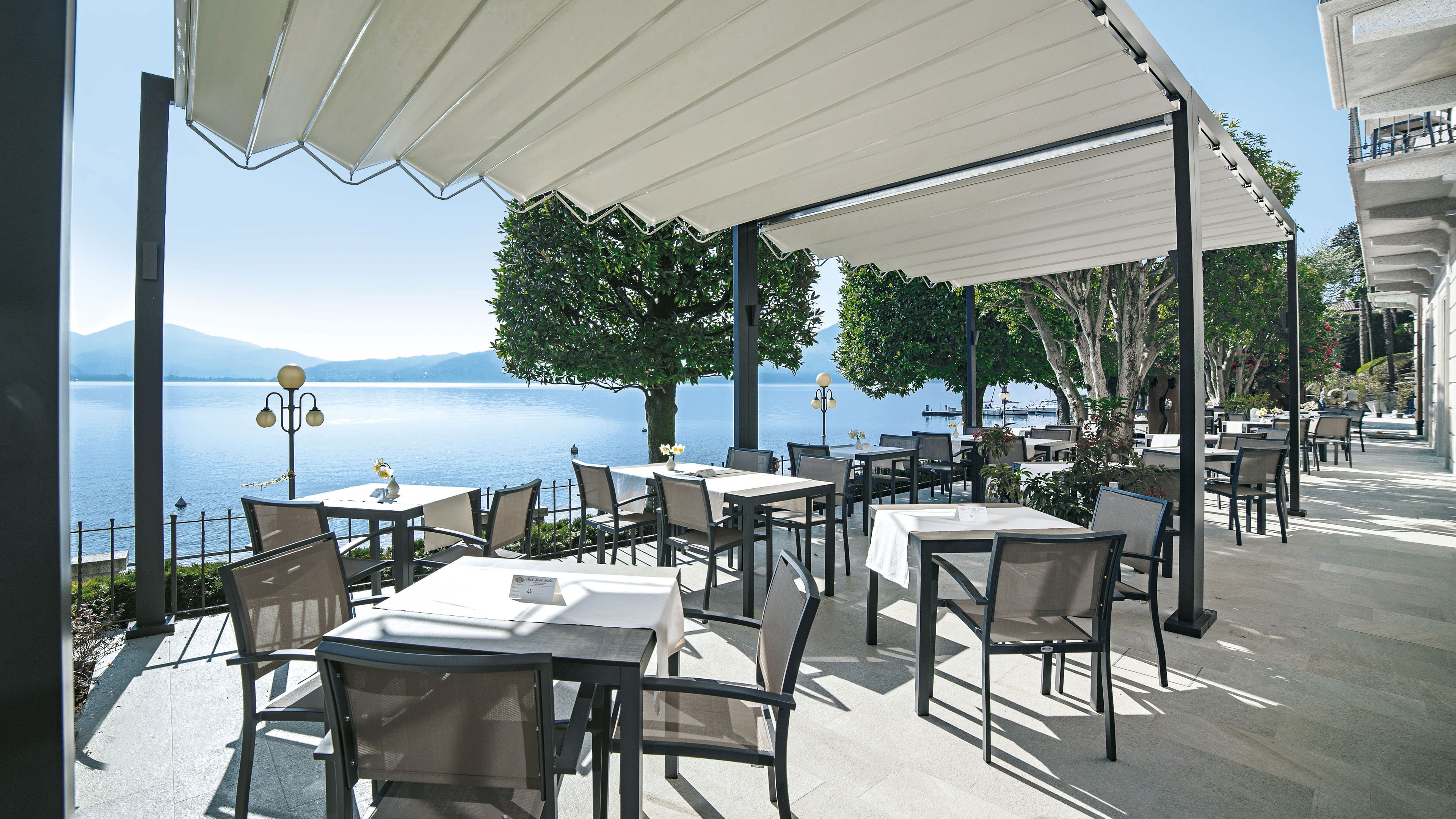 Алюминиевый открытый стул с подлокотниками Contral Meditex ARCH-00140166 - Вид №2