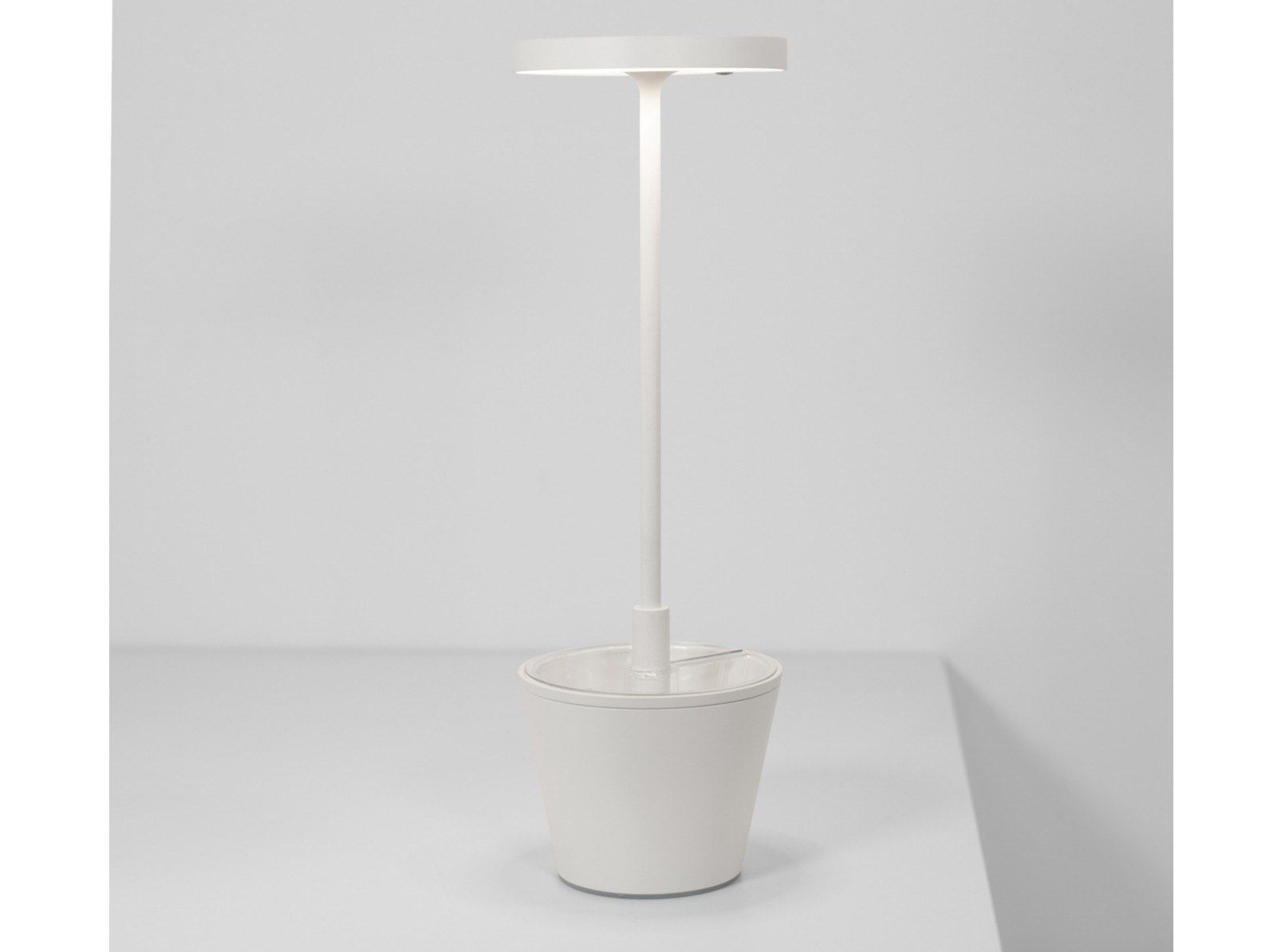 Алюминиевая аккумуляторная батарея настольная лампа Zafferano Poldina ARCH-00059520 - Вид №23