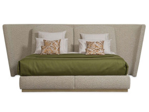 Двуспальная кровать из ткани с мягким изголовьем