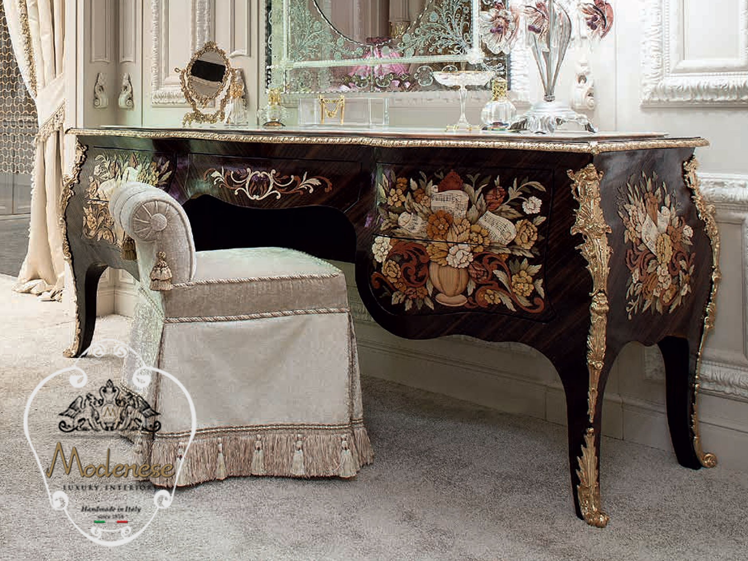 Деревянный туалетный столик Modenese Luxury Interiors Royal ARCH-00034270