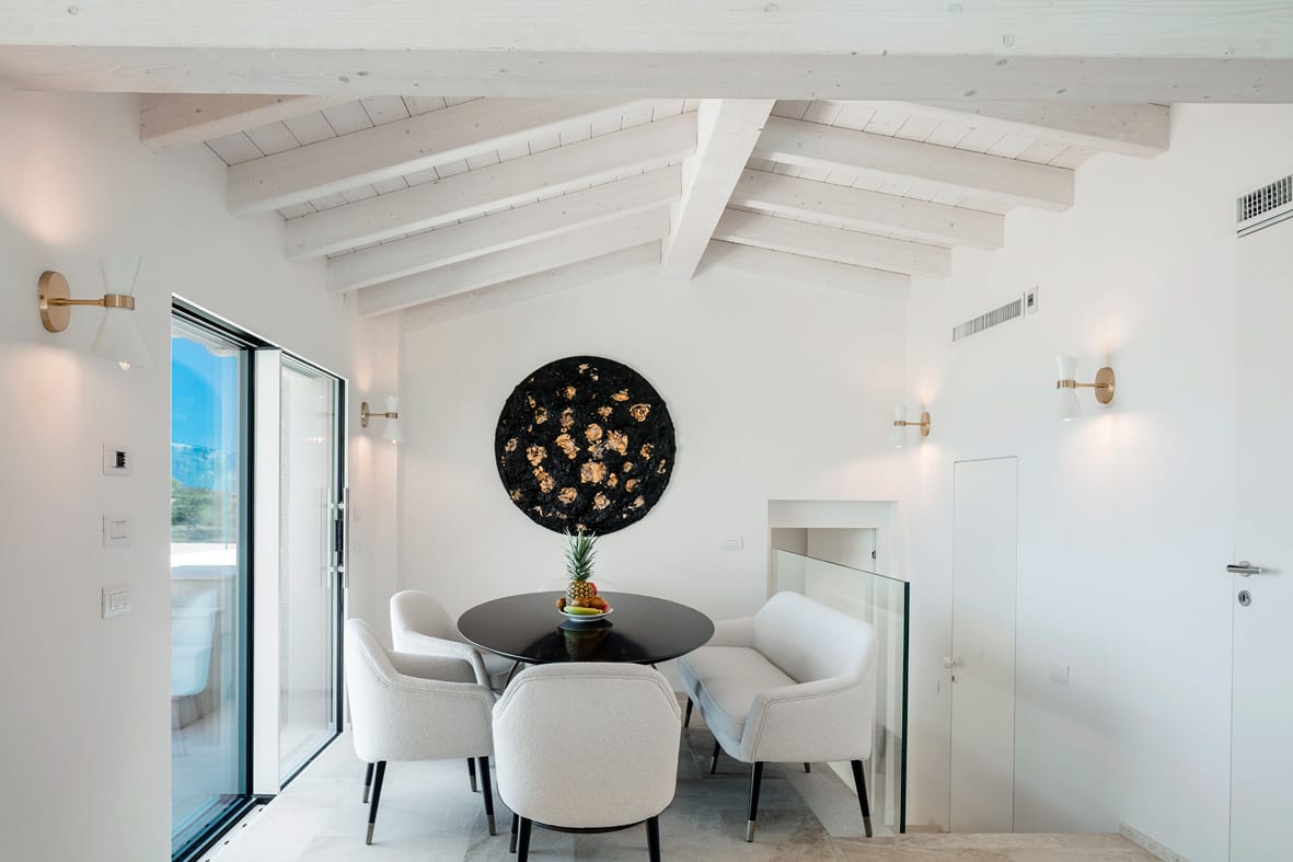 Мягкая скамейка из ткани со спинкой DOM EDIZIONI BERNADETTE DINNER ARCH-00001783