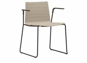Andreu World Полимерный садовый стул с подлокотниками Flex outdoor So1323 outdoor