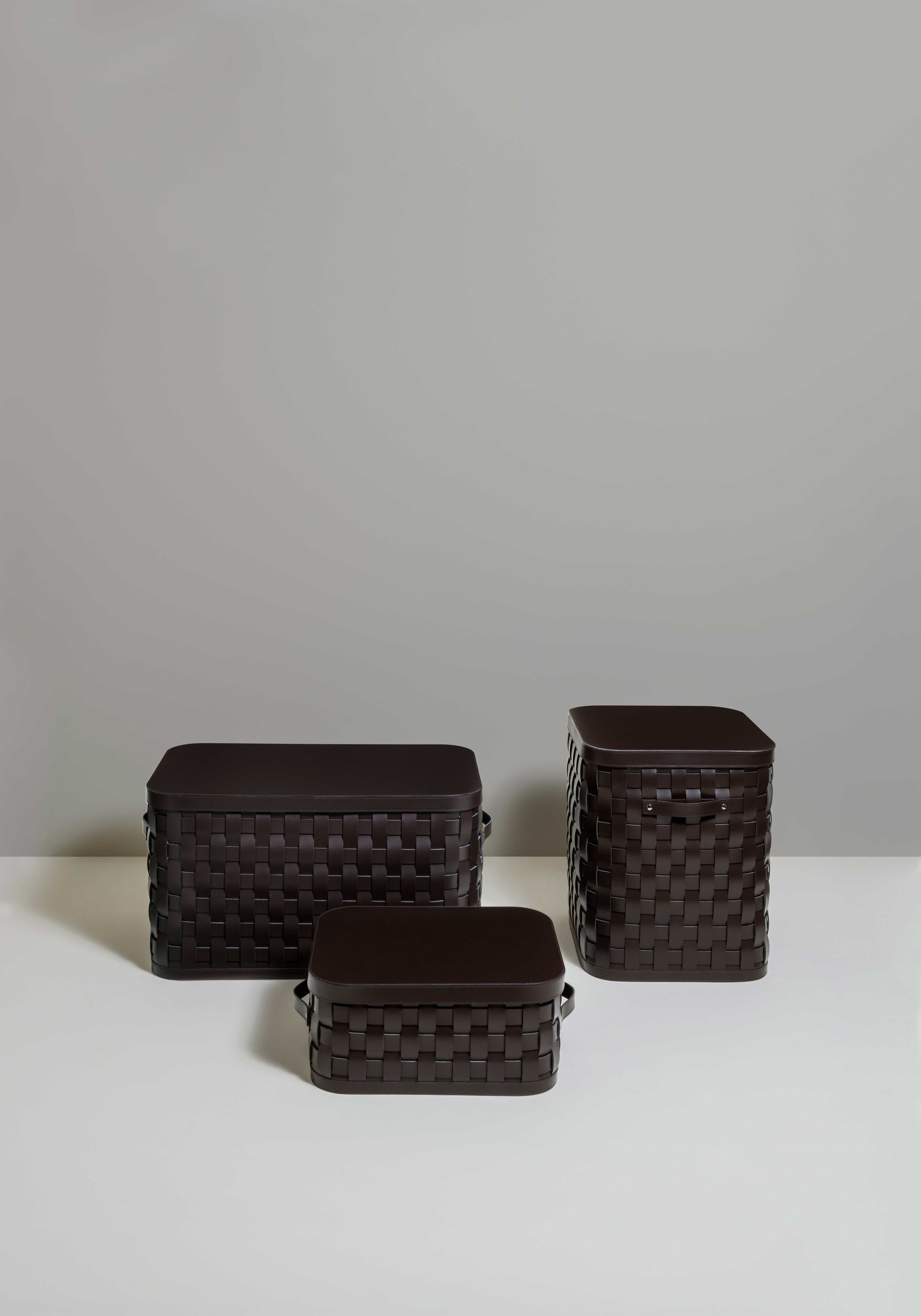 Регенерированная кожаная квадратная корзина для белья с крышкой Pinetti DEMETRA ARCH-00036247 - Вид №4