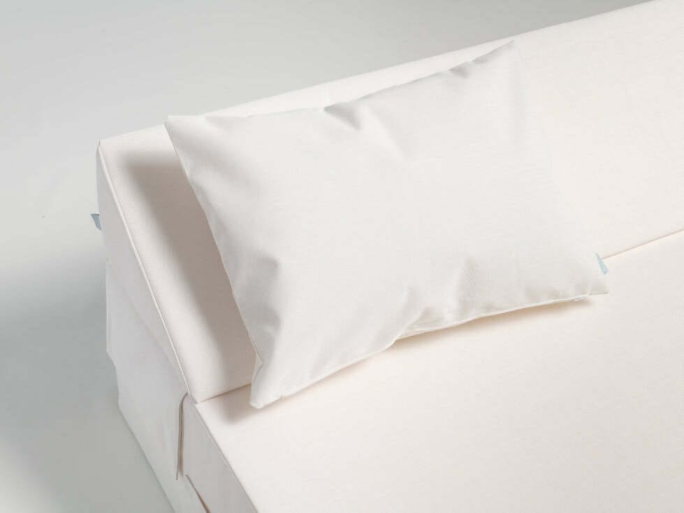 Прямоугольная однотонная подушка Batyline® для наружного применения COZIP BATYLINE 50x70 ARCH-00084757 - Вид №1