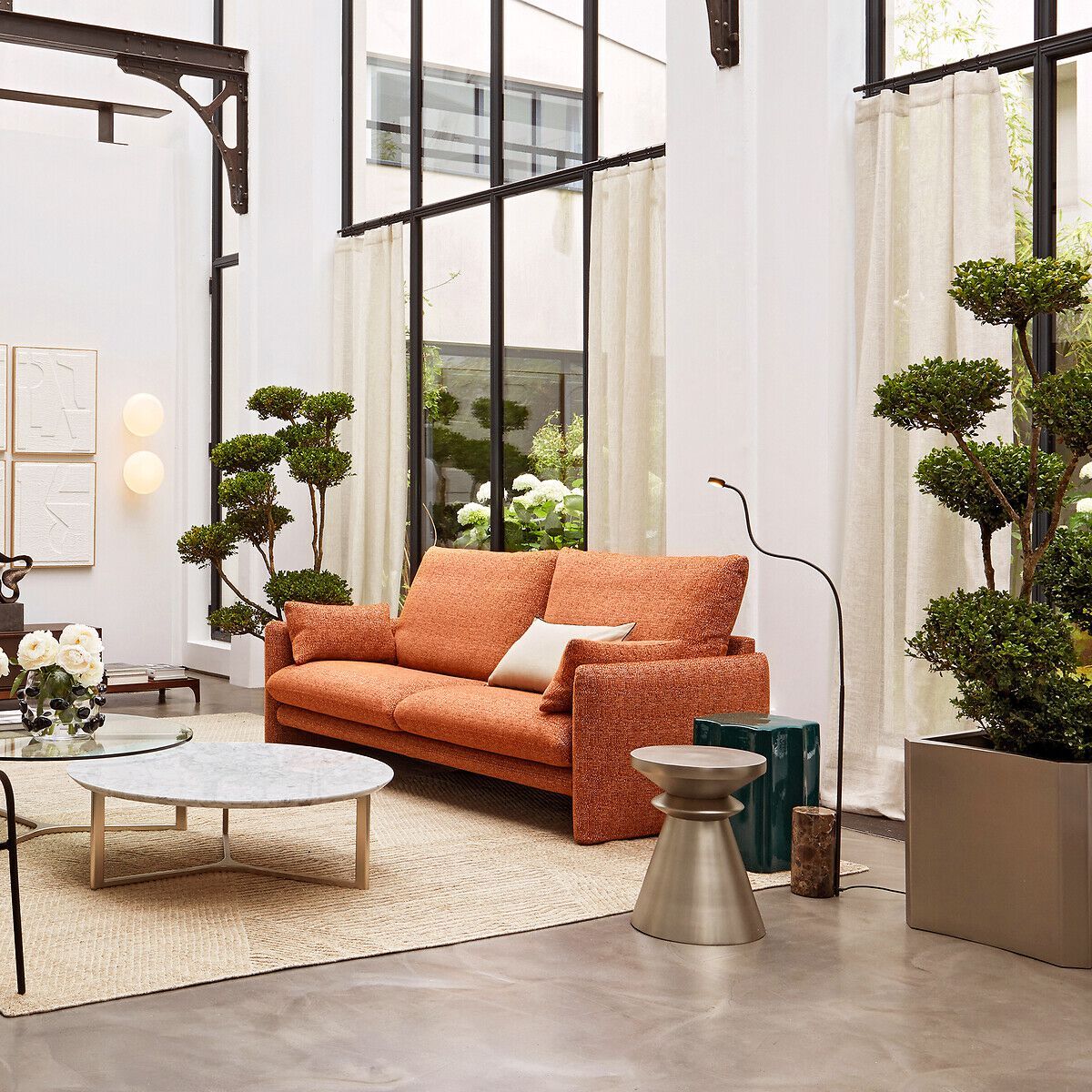 Круглый журнальный столик из белого металла и мрамора с 3 спицами AMPM CRISTEAL ARCH-00117400 - Вид №3