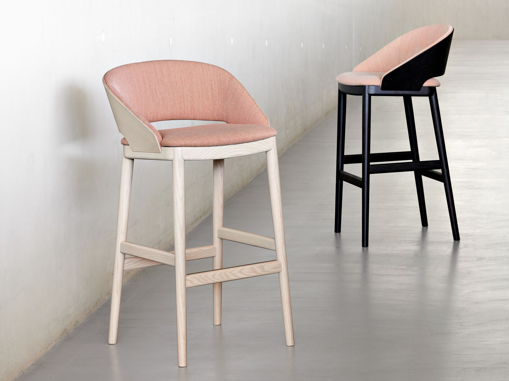 Табурет для ног со спинкой Very Wood ARCH-00084347 - Вид №3