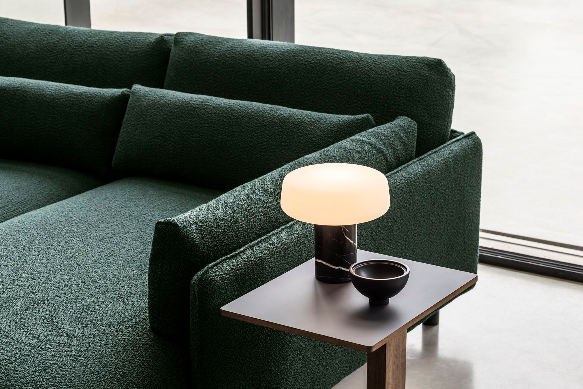 Перезаряжаемая светодиодная настольная лампа Marquina Black Marble Case SOLID ARCH-00122067