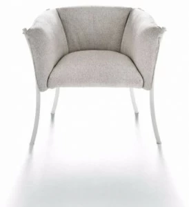 DE PADOVA Кресло из ткани с подлокотниками Smeralda indoor