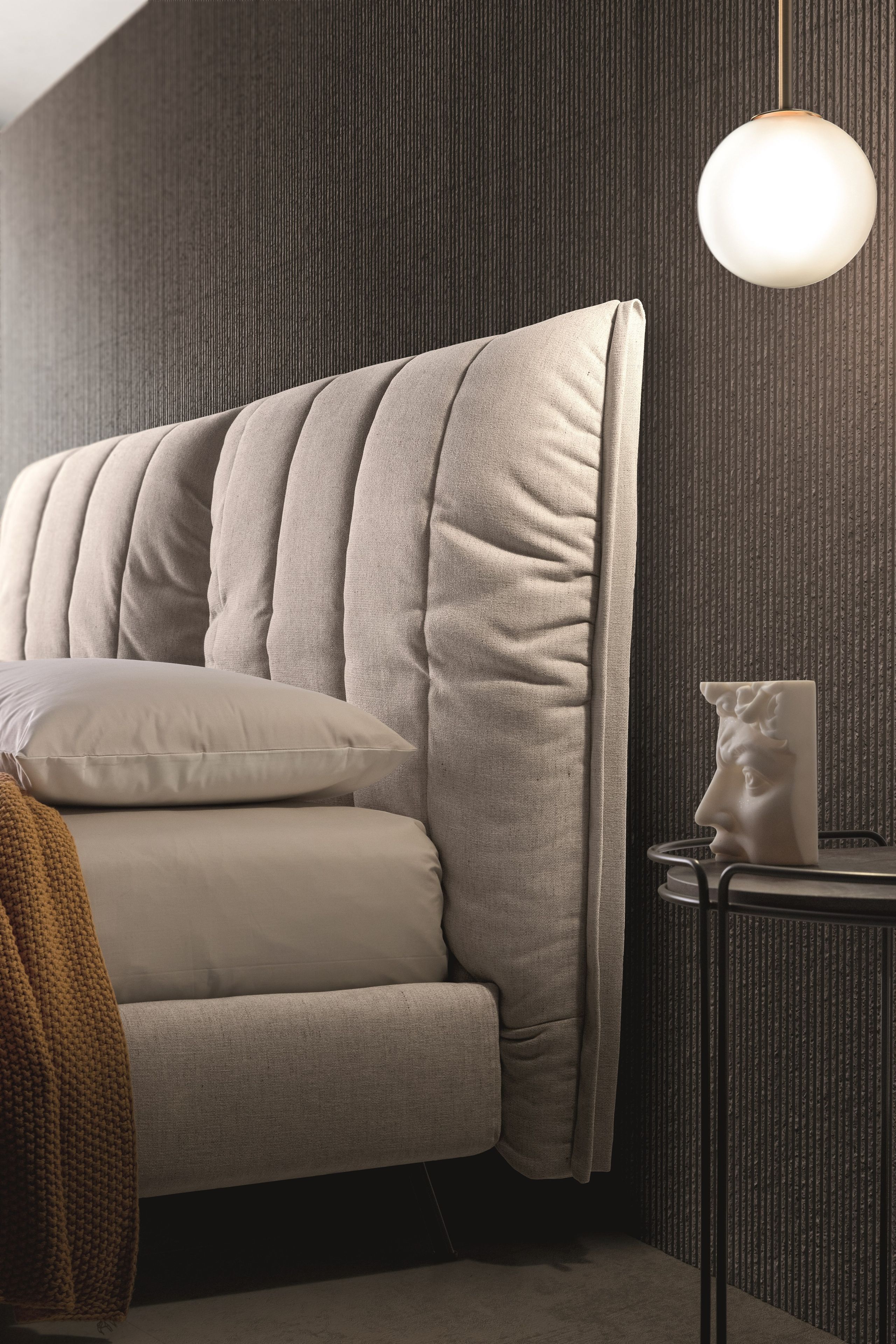 Тканевая кровать с высоким изголовьем Ditre Italia онлайн ARCH-00129091 - Вид №2